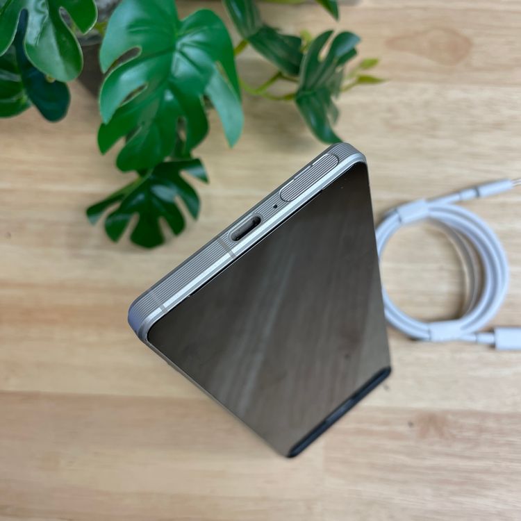 Sony Xperia 1 V SO-51D 256GB ����С� �ɥ����� SIM�ե꡼����̵��