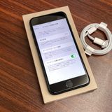 �Хåƥ꡼ 98% iPhone SE3 64GB �ߥåɥʥ��� ������ SIM�ե꡼ ����̵��