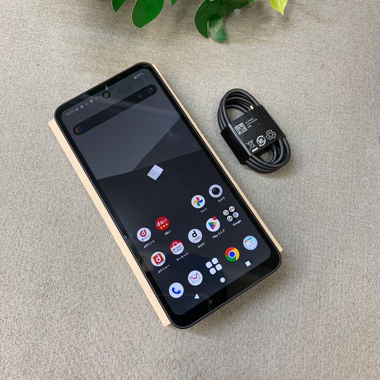 ����Ʊ�� AQUOS Wish 5 SH-52F Sumi �ɥ����� SIM�ե꡼����̵��
