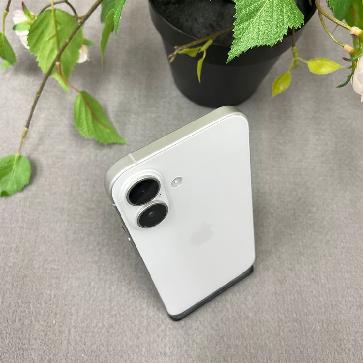 iPhone 16 �ۥ磻�� 256GB ������ SIM�ե꡼ ����̵��