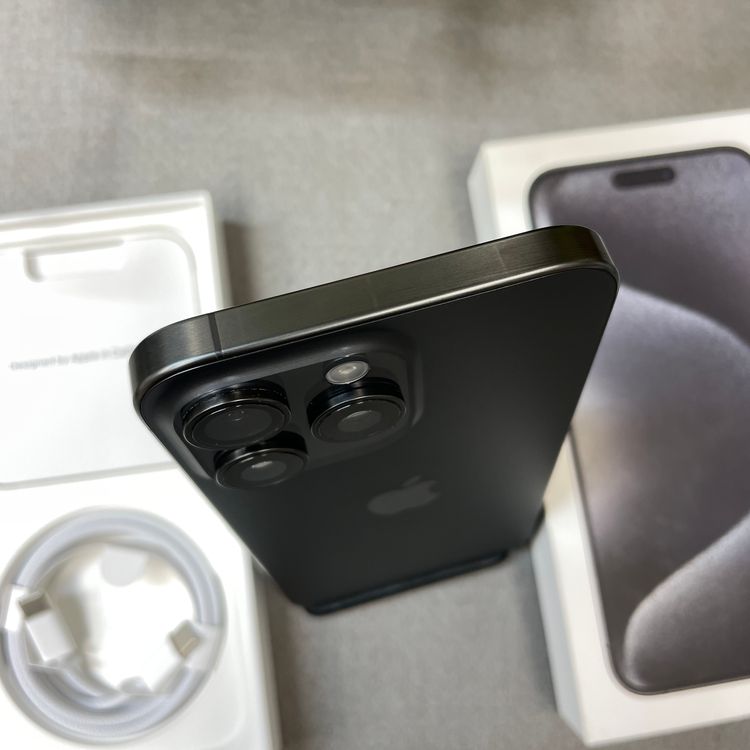 iPhone15ProMax 256GB �֥�å������� SIM�ե꡼����̵��