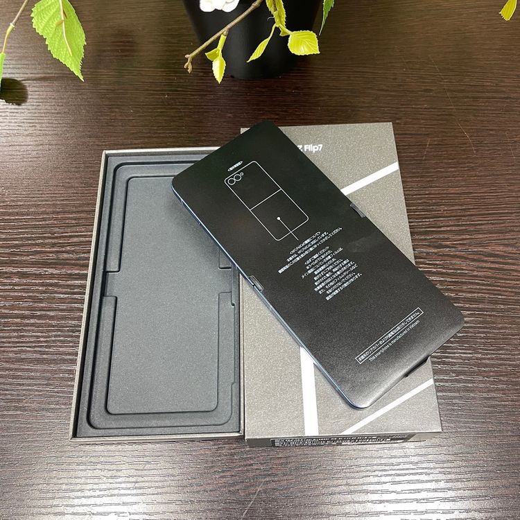 ʡ̤ Galaxy Z Flip7 256GB ֥롼 SIMե꡼ ̵