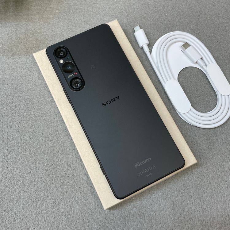 Sony Xperia 1 V SO-51D 256GB �֥�å� ������ SIM�ե꡼����̵��