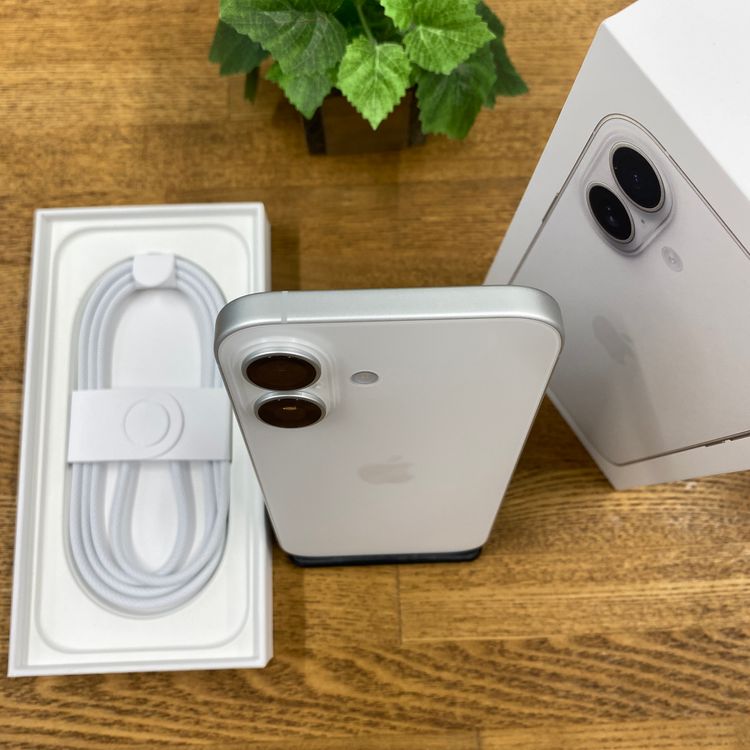 ����Ʊ�� iPhone 17 256GB �ۥ磻�� ������SIM�ե꡼ ����̵��