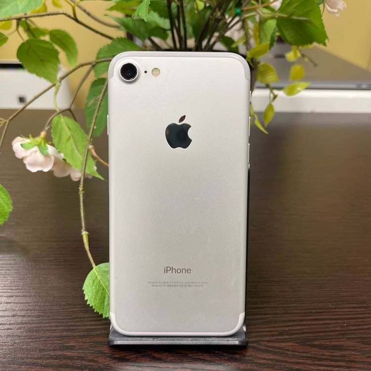 iPhone 7 32GB С SIMե꡼ ̵