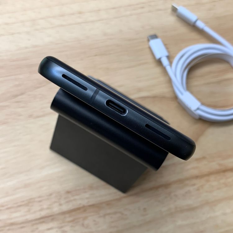 �Хåƥ꡼90% Google Pixel 8a 128Gb Obsidian ����SIM�ե꡼