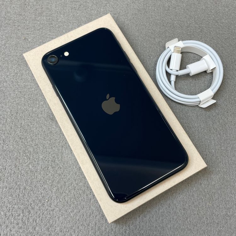 �Хåƥ꡼ 94% iPhone SE3 64GB �ߥåɥʥ��� ������ SIM�ե꡼ ����̵��