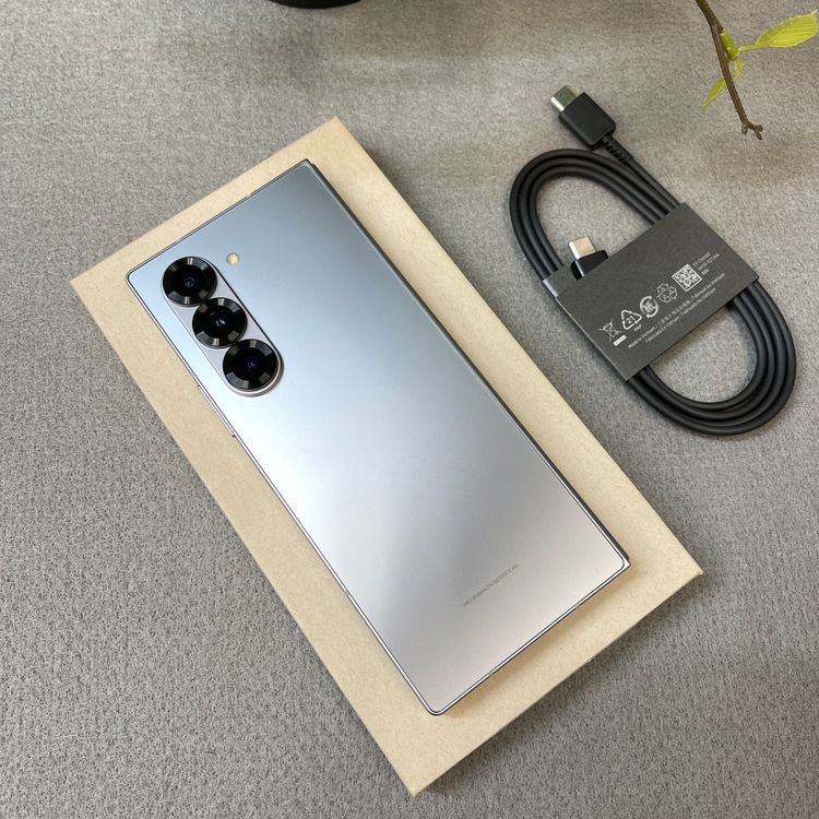 Galaxy Z Fold6 256Gb ����С�����ɥ� �ɥ����� SIM�ե꡼ ����̵��