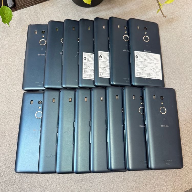 15�� Arrows Be3 F-02L �֥�å� �ɥ����� �������¡� ����̵��