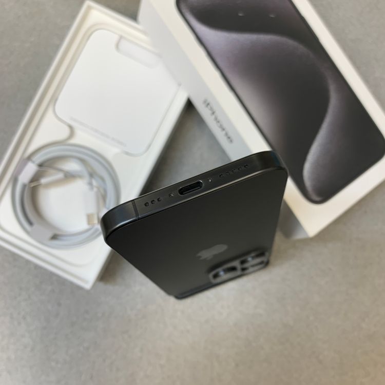 iPhone 15Pro 256GB �֥�å� ������ SIM�ե꡼����̵��