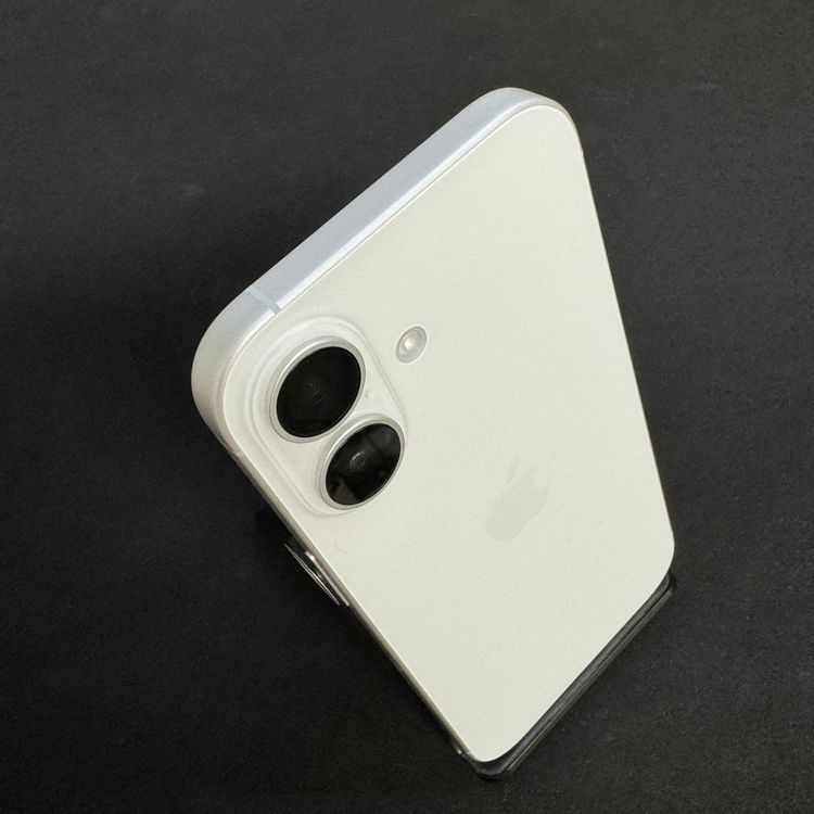 ������� iPhone 17  �ۥ磻�� ����̵��