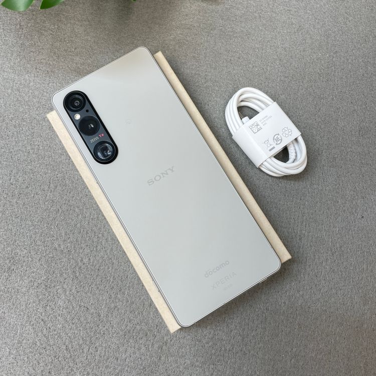 Sony Xperia 1 V SO-51D 256GB ����С� �ɥ����� SIM�ե꡼����̵��