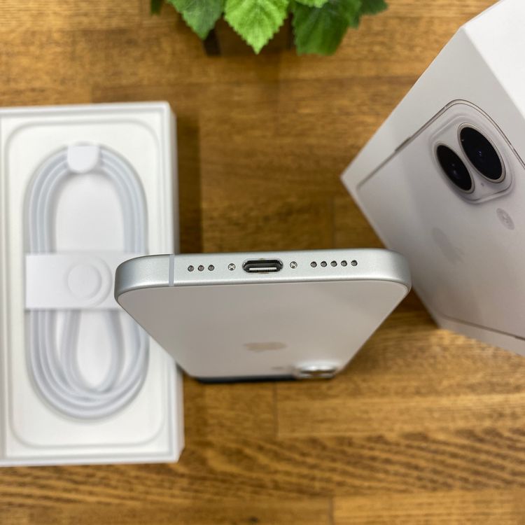����Ʊ�� iPhone 17 256GB �ۥ磻�� ������SIM�ե꡼ ����̵��