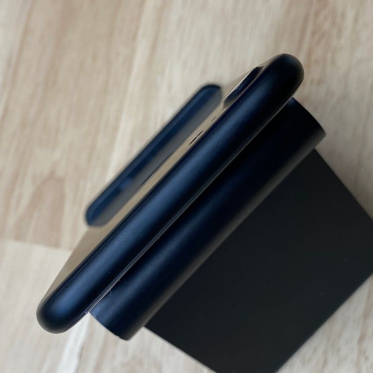 �Хåƥ꡼ 94% iPhone 7 32GB �֥�å��������� SIM�ե꡼����̵��