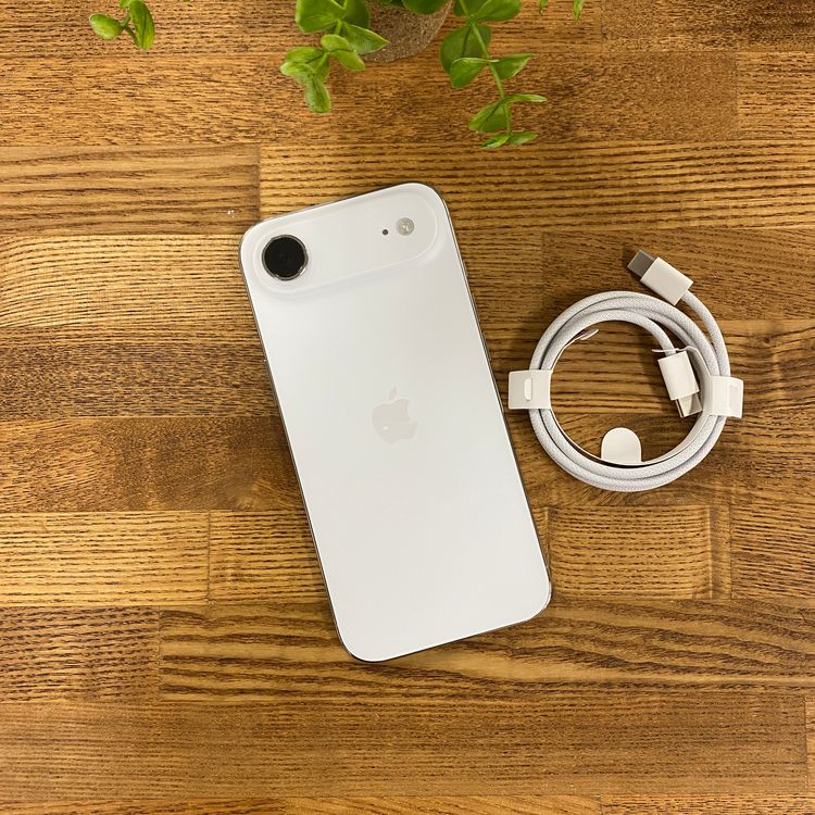 �Хåƥ꡼100% iPhone Air 256GB �ۥ磻�� ������SIM�ե꡼ ����̵��