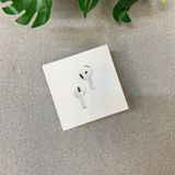 新品同様 AirPods 5 USB-C 2026年モデル 送料無料