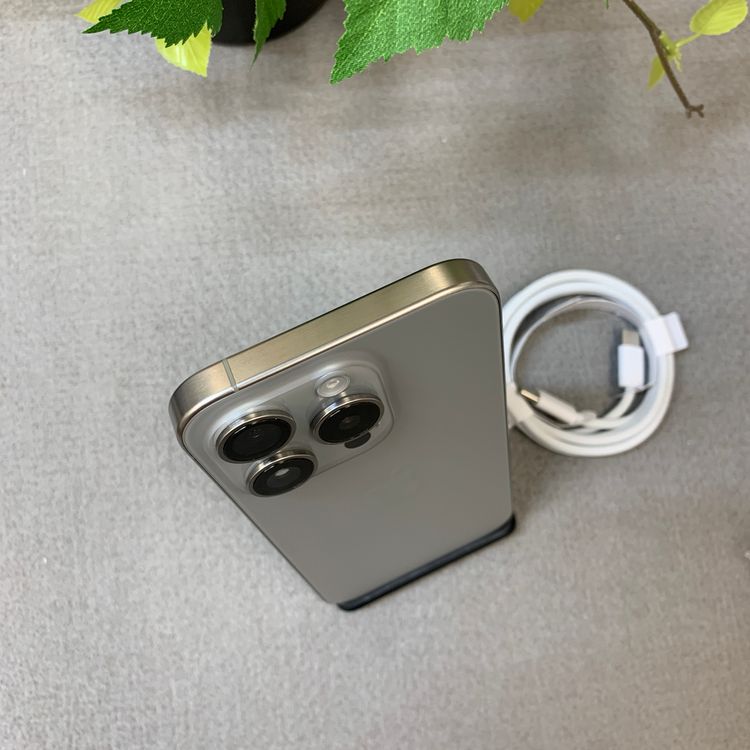 ����Ʊ�� iPhone 15Pro 128GB �ʥ����� ������ SIM�ե꡼����̵��