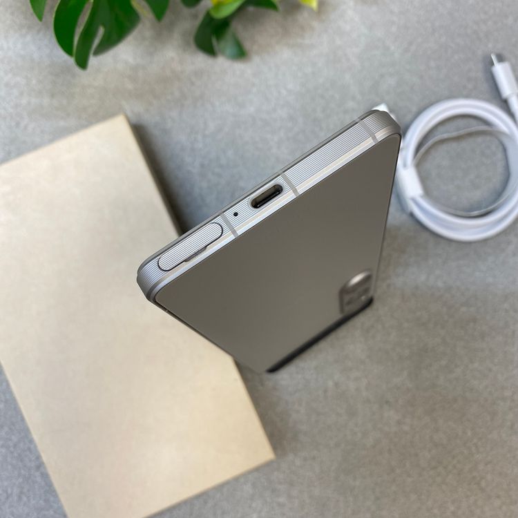 Sony Xperia 1 VI SOG13 256GB ����С� AU�� SIM�ե꡼����̵��