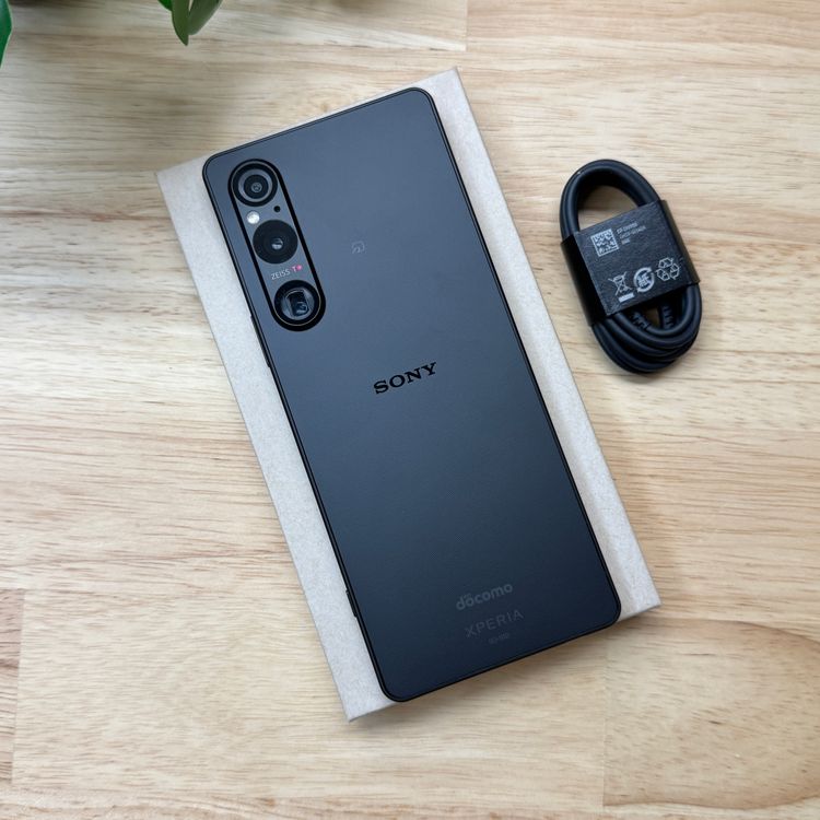 Sony Xperia 1 V SO-51D 256GB �֥�å� ������ SIM�ե꡼����̵��