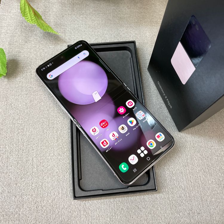 ����Ʊ�� Galaxy Z Flip5 256GB ��٥���� ������SIM�ե꡼ ����̵��