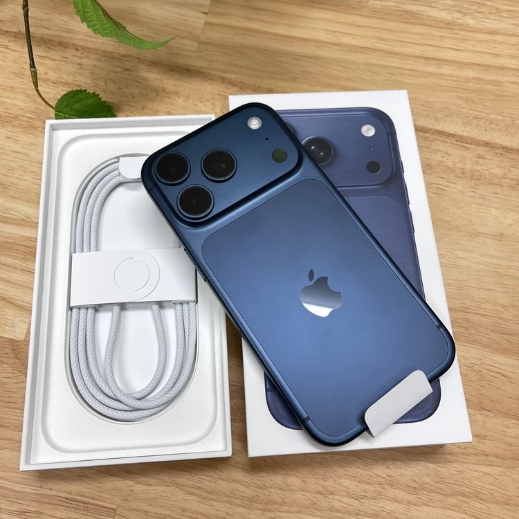 新品・未使用 iPhone17 Pro 256GB ディープブルー 国内SIMフリー 送料無料