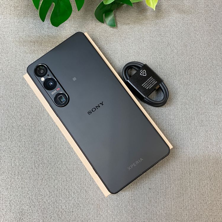 Sony Xperia 1 VI SO-51E 256GB �֥�å� �ɥ����� SIM�ե꡼����̵��