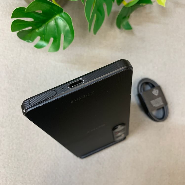 Sony Xperia 1 VI SO-51E 256GB �֥�å� �ɥ����� SIM�ե꡼����̵��