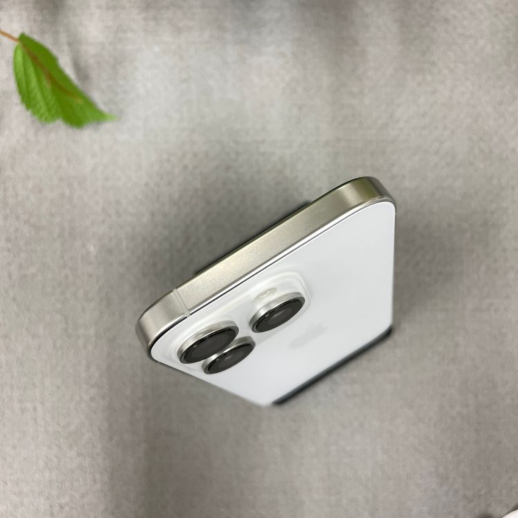 ����Ʊ�� iPhone16Pro 1TB �ۥ磻�� ������ SIM�ե꡼ ����̵��