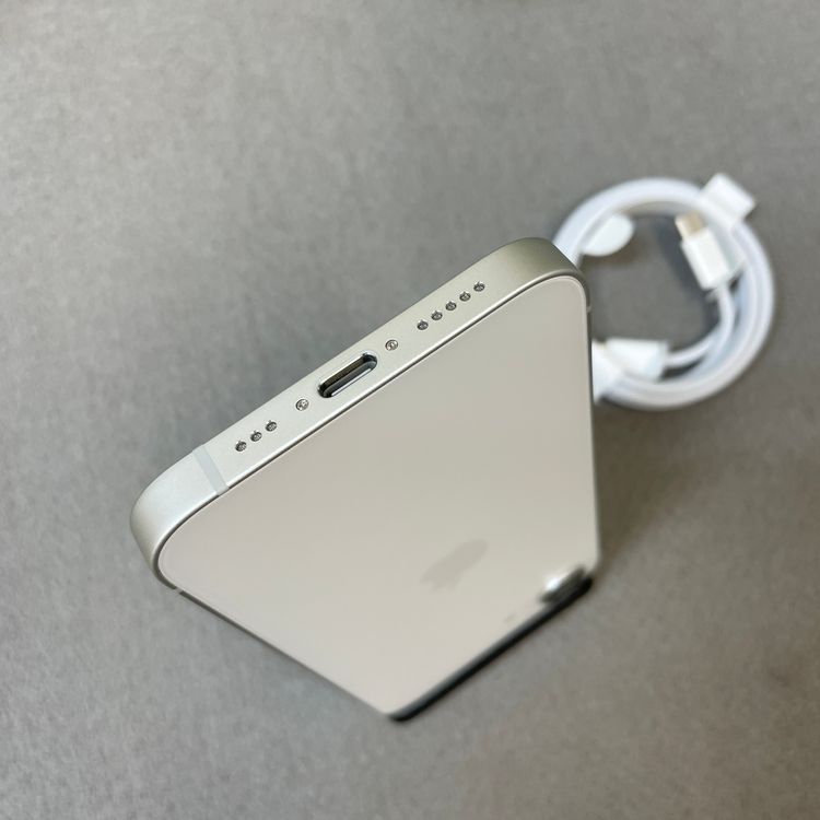 �Хåƥ꡼100% iPhone 16e 128GB �ۥ磻�� Apple�� SIM�ե꡼����̵��