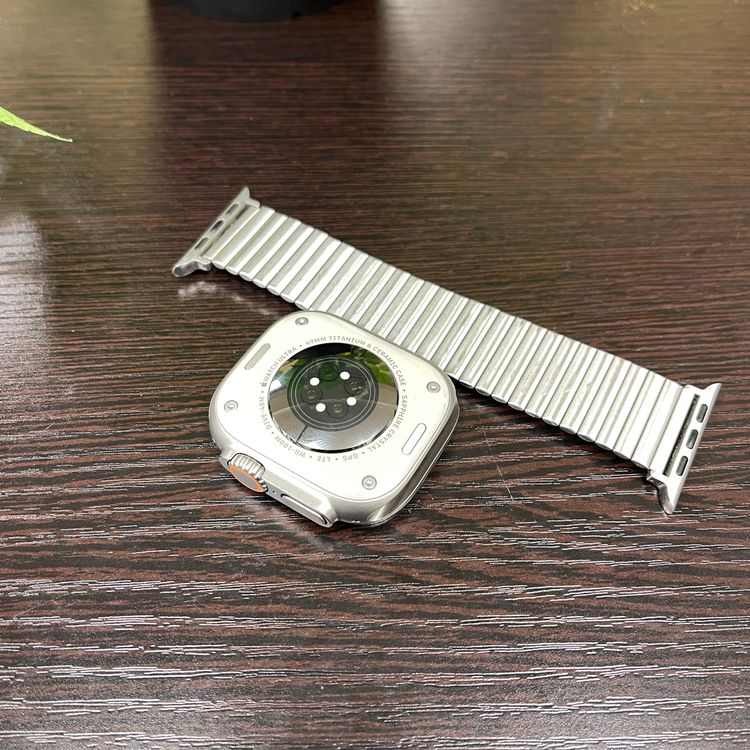 Apple Watch Ultra1 49mm GPS + Cellularモデル 209860