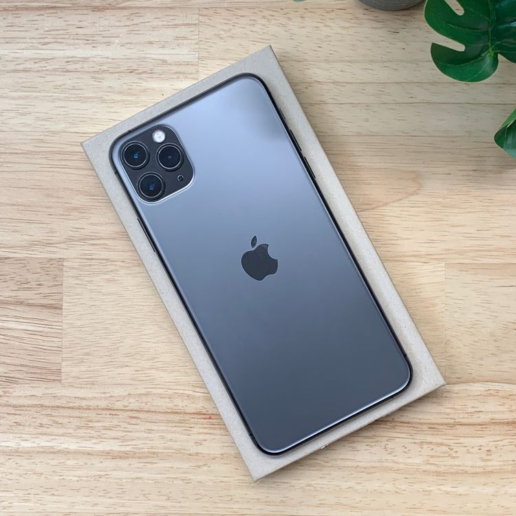 �Хåƥ꡼94% iPhone11 ProMax 256GB ���ڡ������쥤 SIM�ե꡼