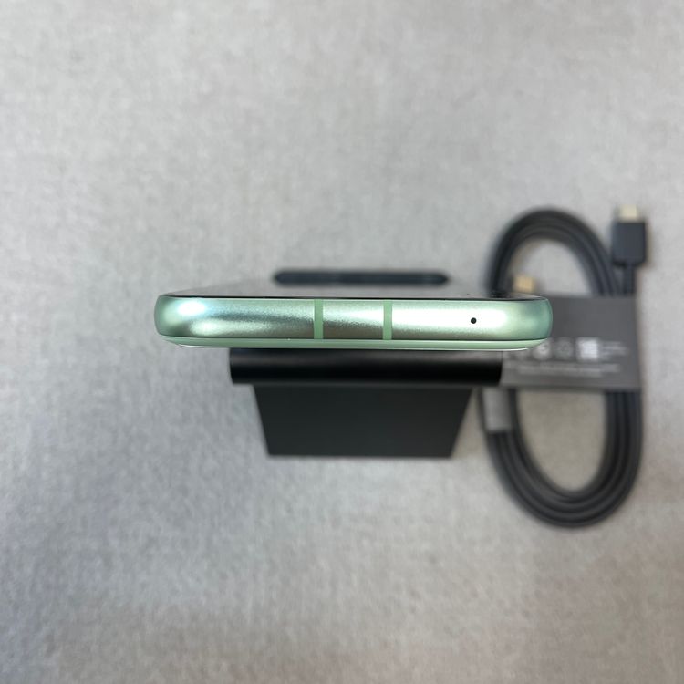 �Хåƥ꡼90�� Google Pixel 8a 128Gb Aloe ������ SIM�ե꡼