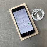 �Хåƥ꡼ 94% iPhone SE3 64GB �������饤�� ������ SIM�ե꡼ ����̵��