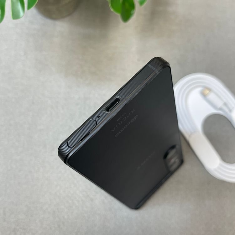 Sony Xperia 1 V SO-51D 256GB �֥�å� ������ SIM�ե꡼����̵��