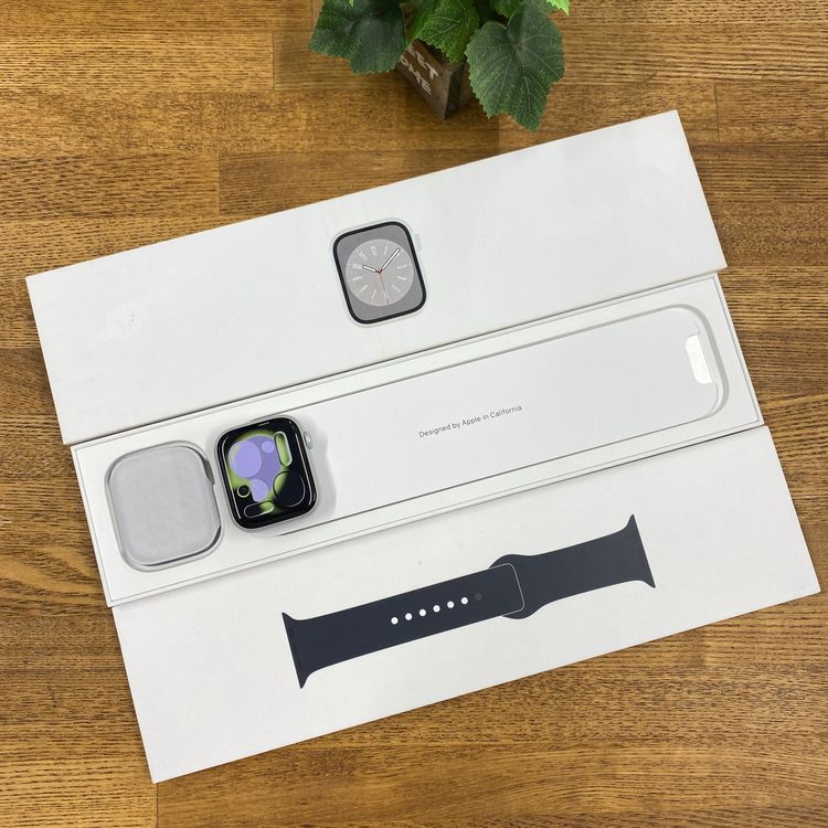 ���ʡ�̤���� Apple Watch Series 8 45mm GPS��ǥ� ����̵�� Q6YL3