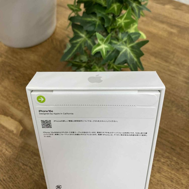 ̤ iPhone 16e 128Gb ۥ磻ȹ SIMե꡼̵