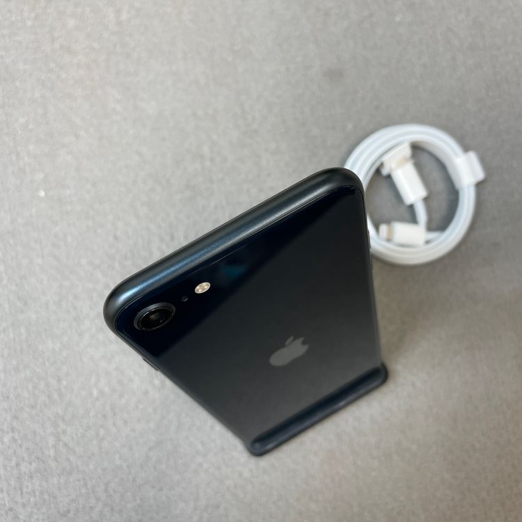 �Хåƥ꡼ 99% iPhone SE3 64GB �ߥåɥʥ��� ������ SIM�ե꡼ ����̵��