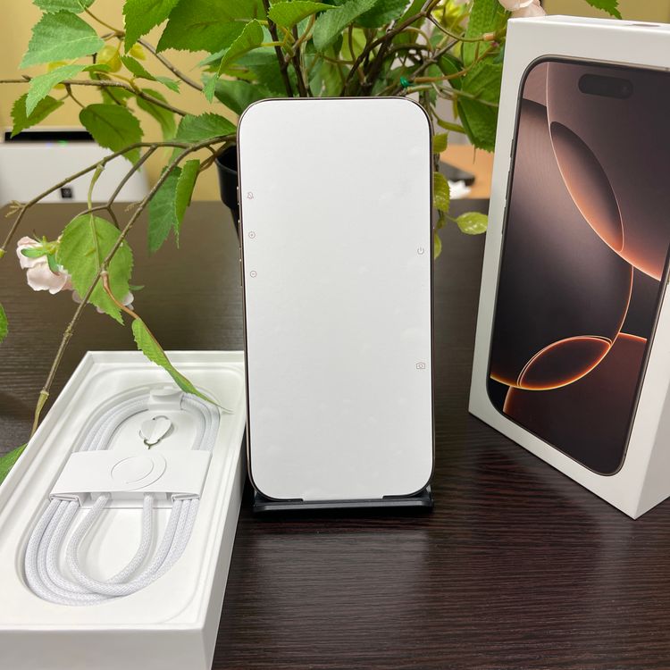 ʡ̤ iPhone16 Pro 256GB ǥ SIMե꡼ ̵