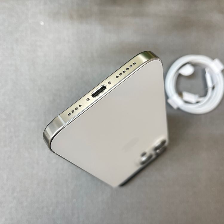 �Хåƥ꡼ 100% iPhone 16ProMax 256GB �ۥ磻�� ������ SIM�ե꡼