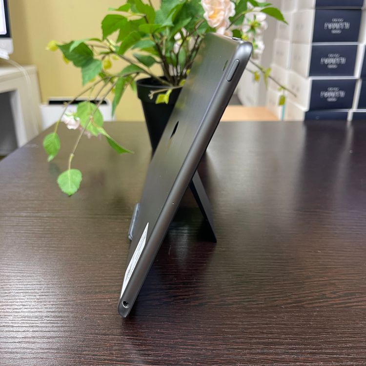 iPad 裹 64GB 10.2 Wi-Fi ̵