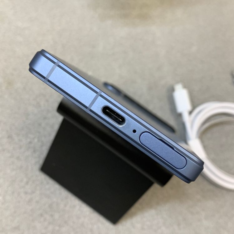 Xperia 5 V SO-53D 128GB �֥롼 �ɥ����� SIM�ե꡼ ����̵��