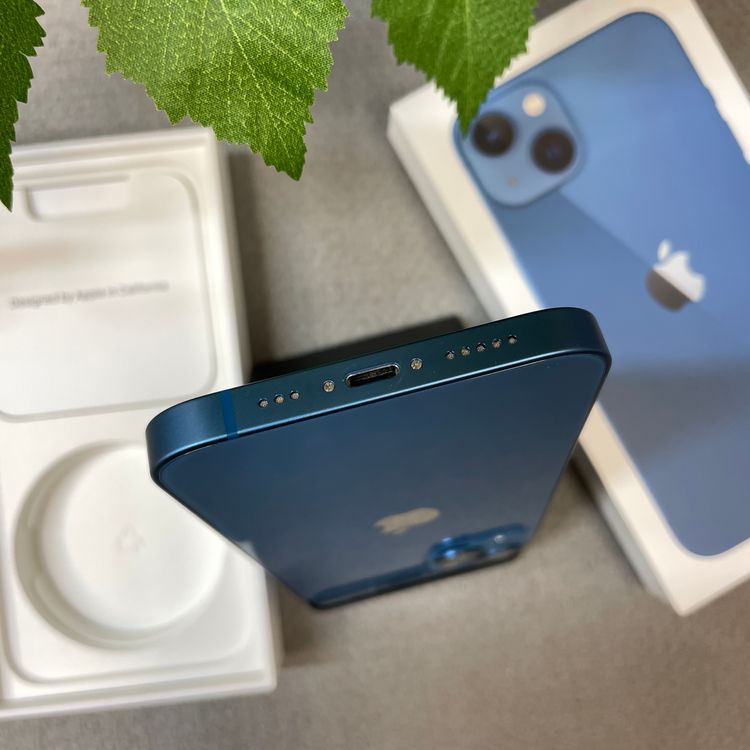 iPhone 13 256GB �֥롼  ����SIM�ե꡼ ����̵��