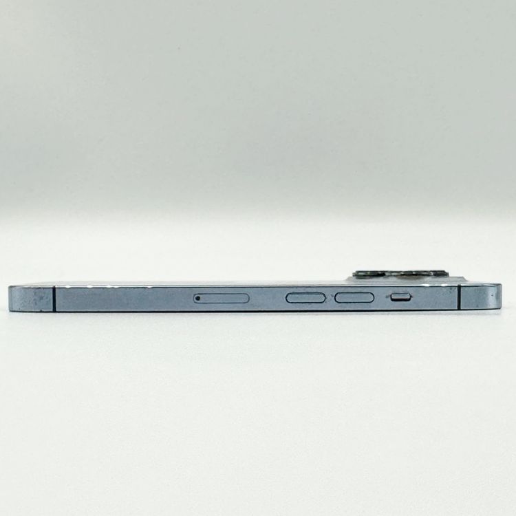 �ڥХåƥ꡼74���iPhone 13 Pro��1TB���֥롼��au