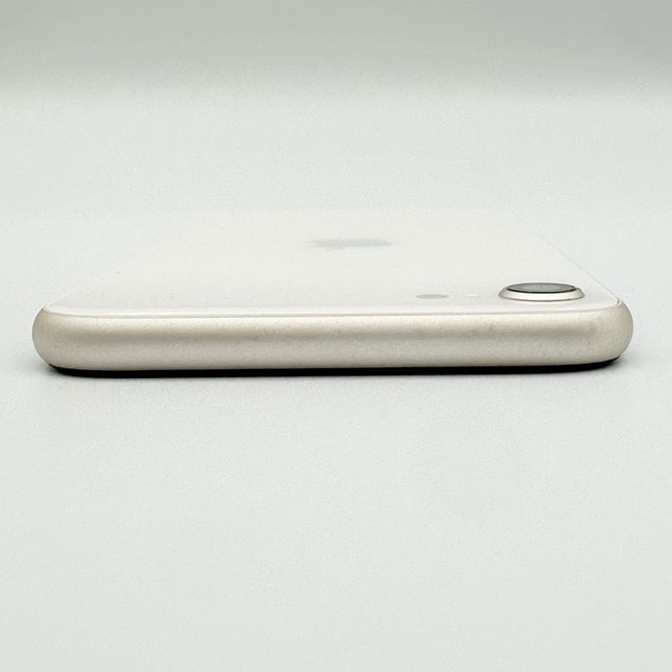�ڥХåƥ꡼95���iPhone SE (��3����) 64GB SoftBank