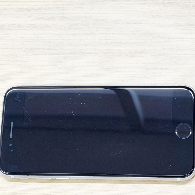 �ڥХåƥ꡼80���iPhone SE ��2���� 64GB �ۥ磻�ȡ�SIM�ե꡼
