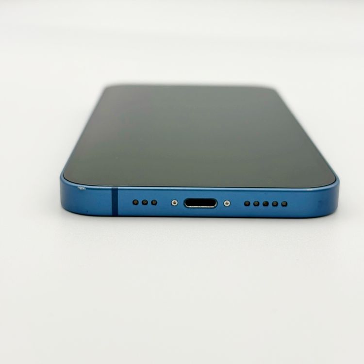 �ڥХåƥ꡼92���iPhone 13 128GB	Blue docomo