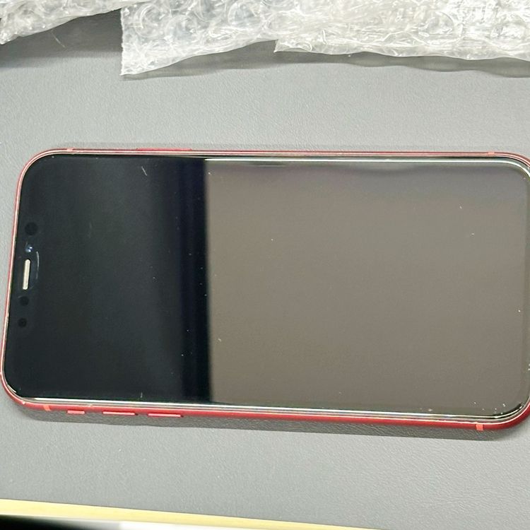 �ڥХåƥ꡼77���iPhone XR	64GB��Red��SoftBank