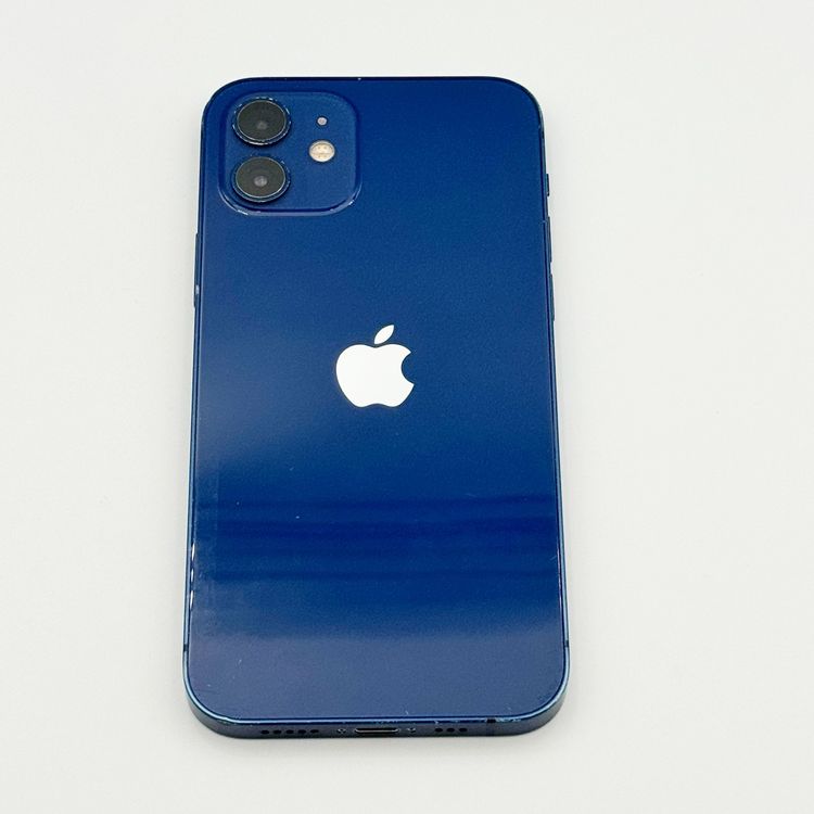 �ڥХåƥ꡼76���iPhone 12 128GB �֥롼��docomo