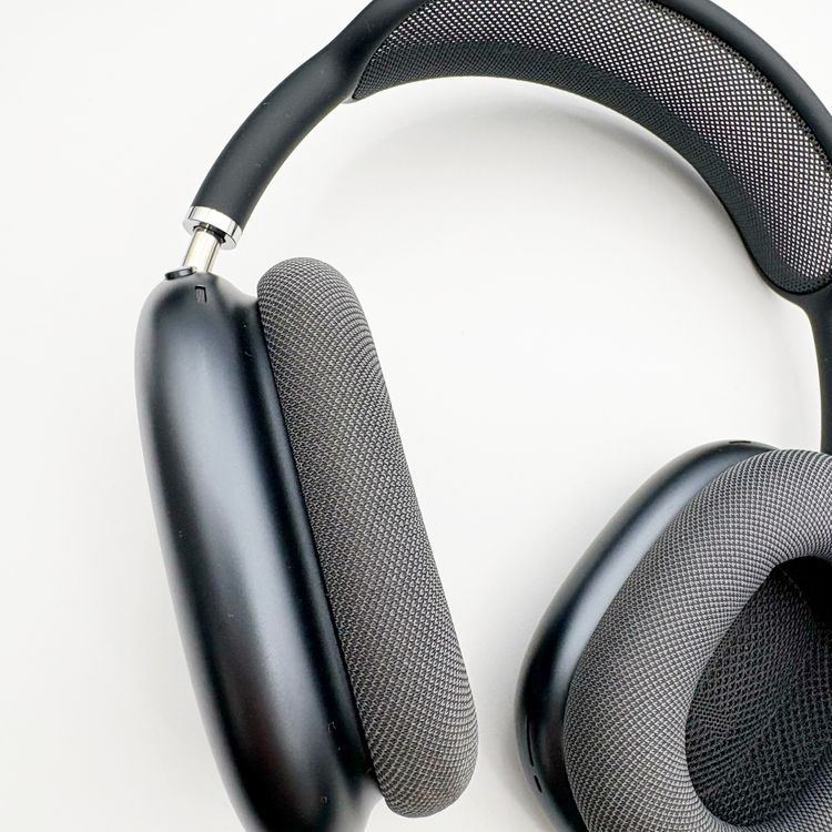 ���ݾڤ����AirPods Max��Midnight USB-C��ǥ�