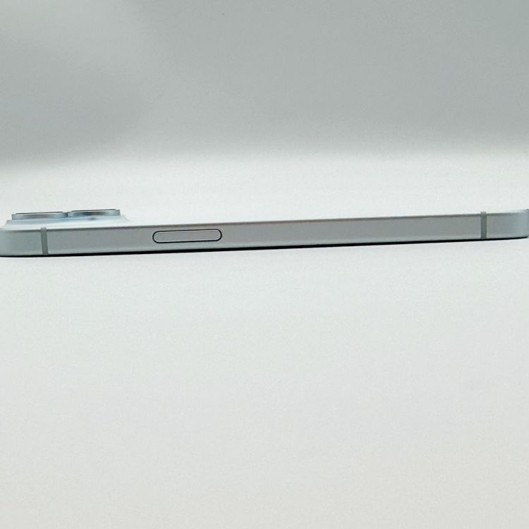 �ڥХåƥ꡼83���iPhone 15 256GB SIM�ե꡼
